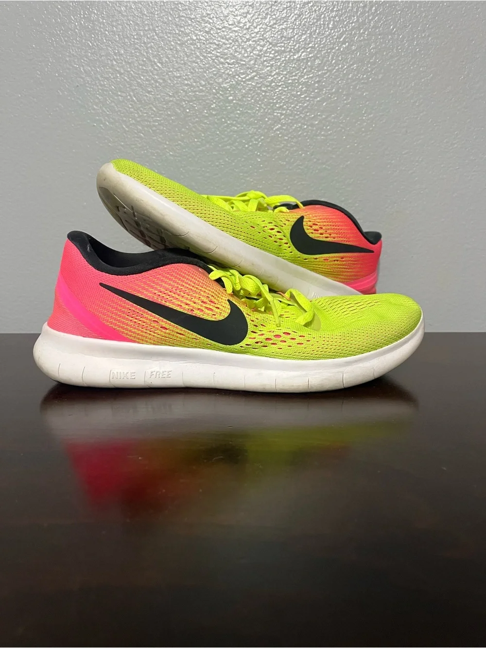 Nike Women’s Neon Yellow and Pink Gradient Running Sneakers